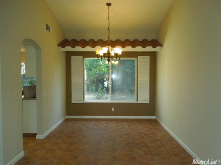 928 Rolling Oak Ct, Modesto, CA 95351 photo 8