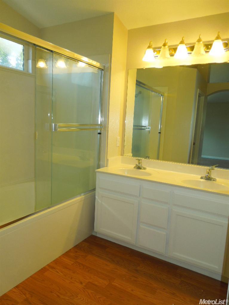 928 Rolling Oak Ct, Modesto, CA 95351 photo 12