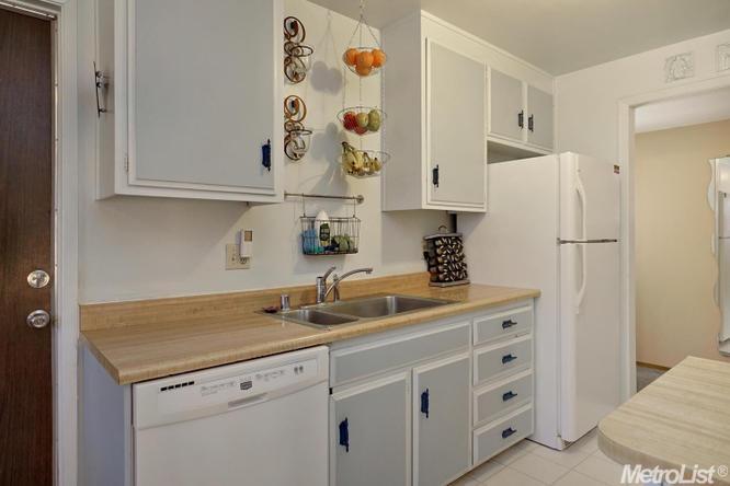 2325 Clemson Dr, Davis, CA 95616 photo 8