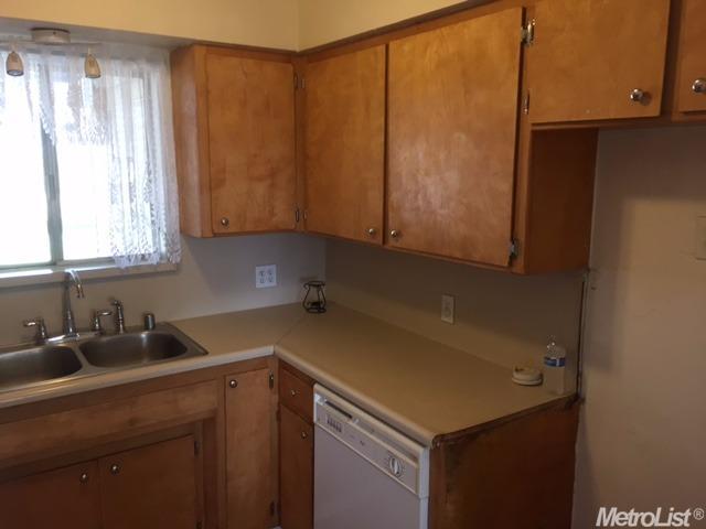 12843 Eberhard Rd, Lodi, CA 95240 photo 6