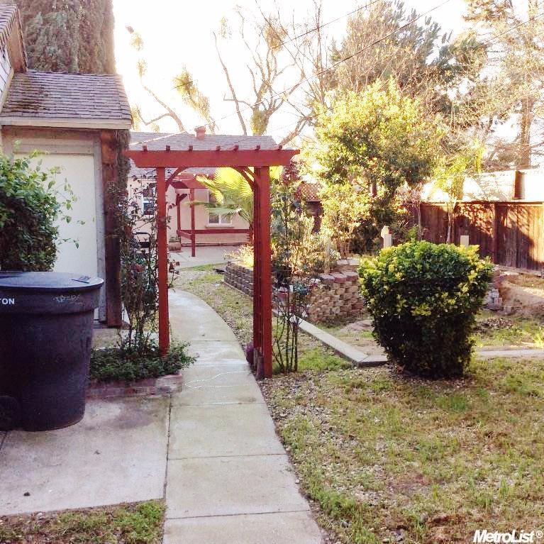 2204 Whitcomb Way, Modesto, CA 95350 photo 13