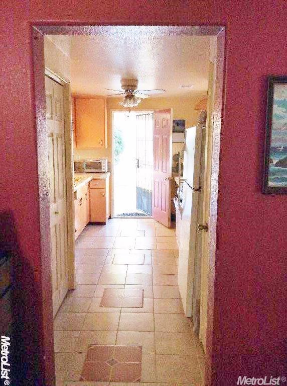 2204 Whitcomb Way, Modesto, CA 95350 photo 4