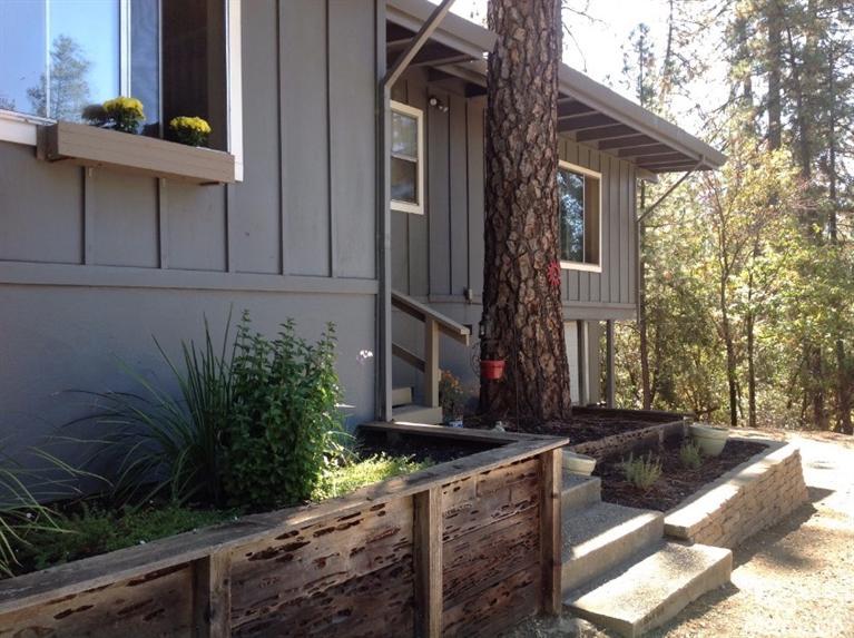 18850 Applegate Rd, Applegate, CA 95703 photo 2