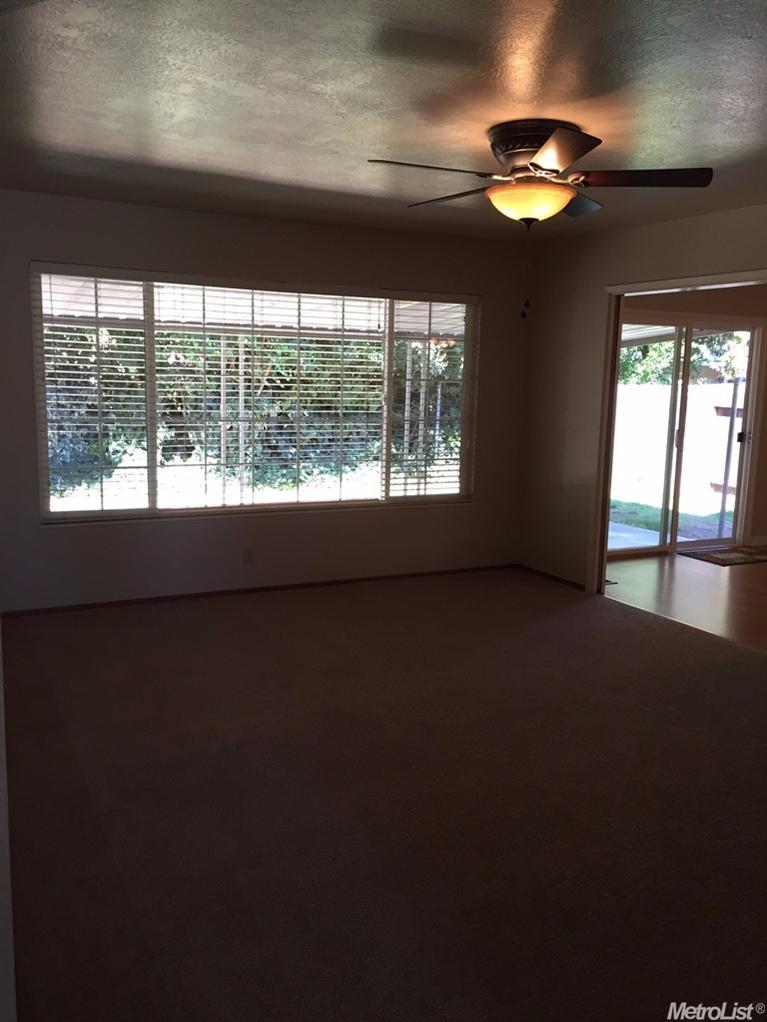 2209 Jackson St, Lodi, CA 95242 photo 3