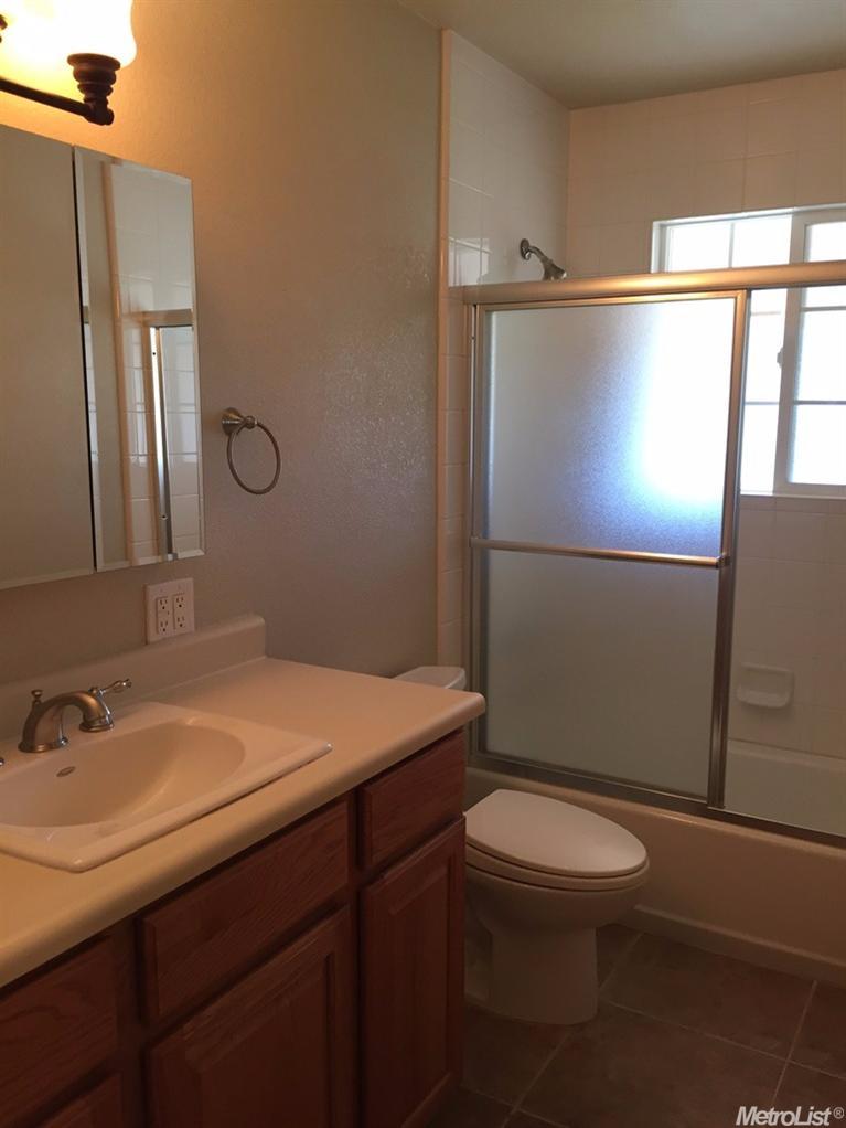 2209 Jackson St, Lodi, CA 95242 photo 9
