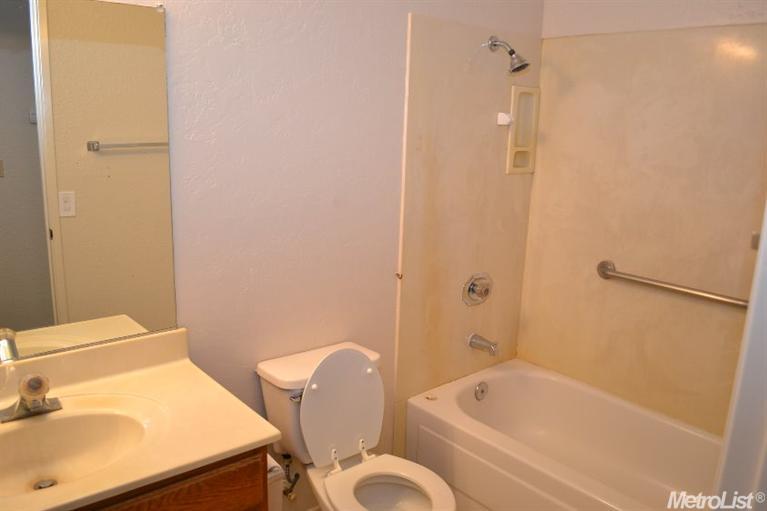 3512 Akeby Dr, Modesto, CA 95356 photo 7