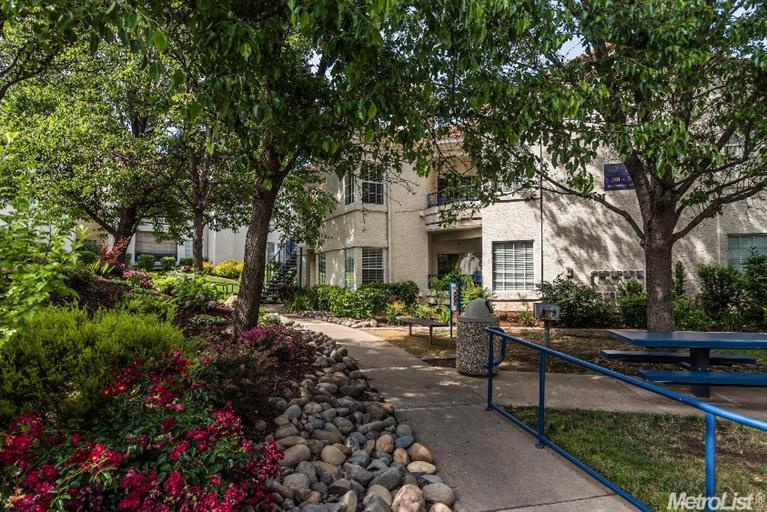 303 E Beachcomber Dr, Rocklin, CA 95677 photo 21