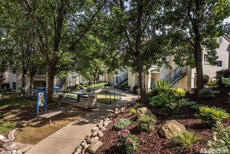 303 E Beachcomber Dr, Rocklin, CA 95677 photo 24