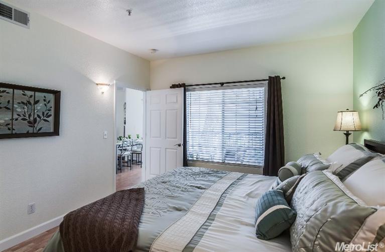 303 E Beachcomber Dr, Rocklin, CA 95677 photo 15