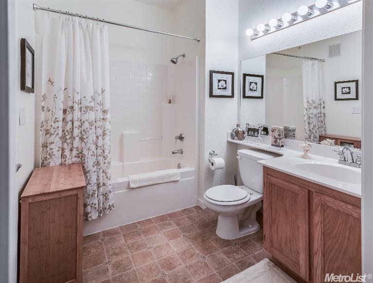 303 E Beachcomber Dr, Rocklin, CA 95677 photo 13