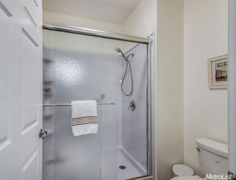 303 E Beachcomber Dr, Rocklin, CA 95677 photo 17
