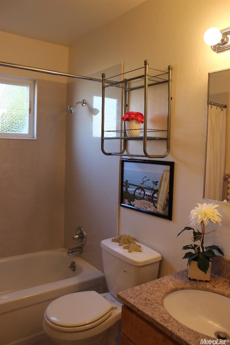 2918 Temple Dr, Davis, CA 95618 photo 7