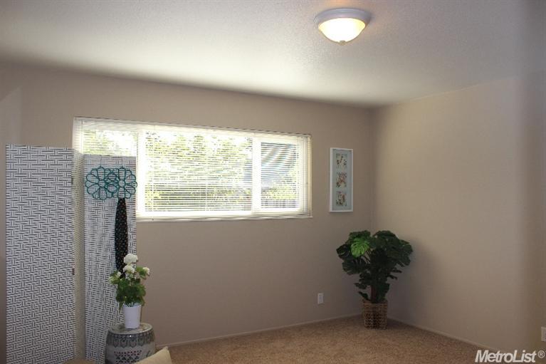 2918 Temple Dr, Davis, CA 95618 photo 6