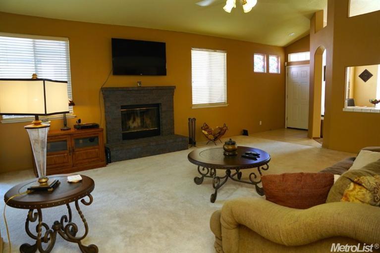 2003 Nushake Way, Manteca, CA 95336 photo 4
