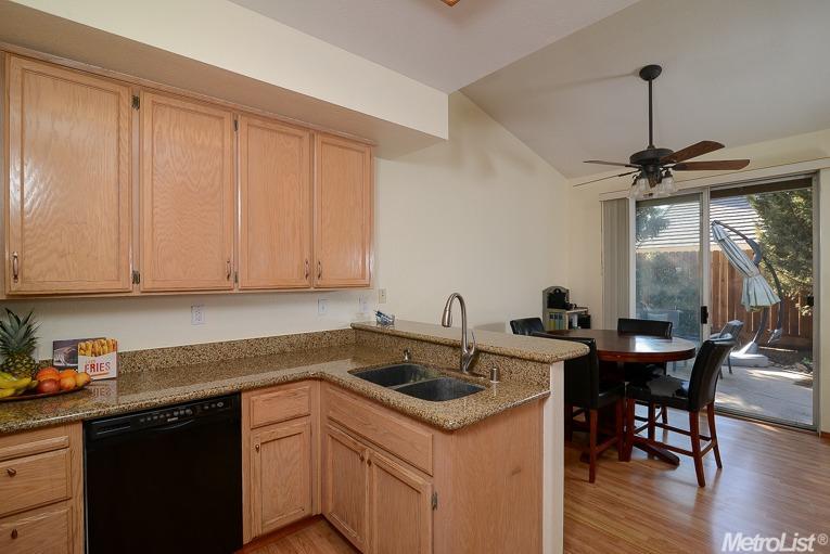 8416 Falcon View Dr, Antelope, CA 95843 photo 9