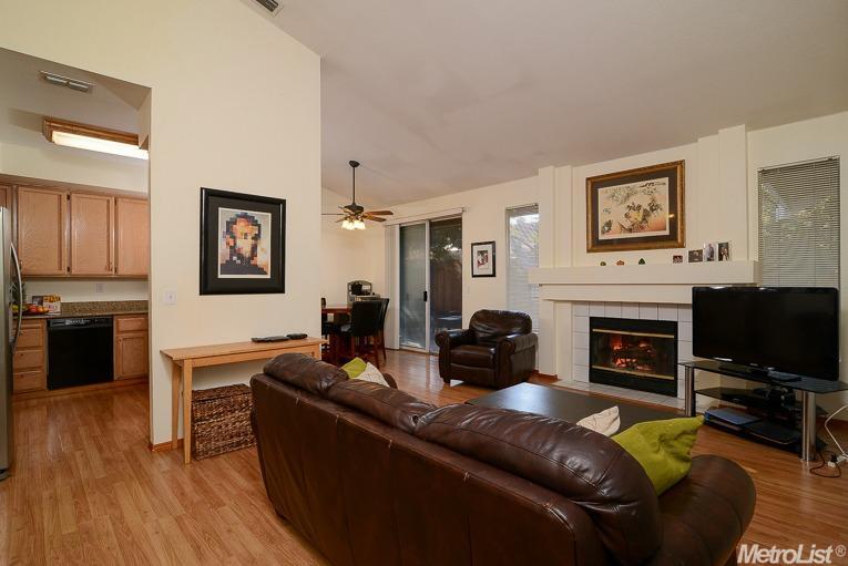 8416 Falcon View Dr, Antelope, CA 95843 photo 4