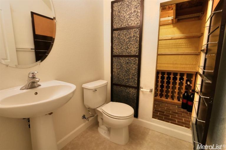 2101 Esplanade Cir, Folsom, CA 95630 photo 9
