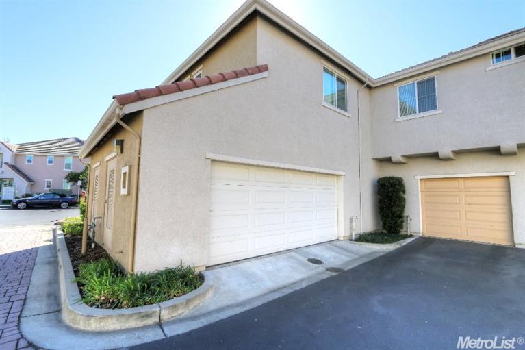 2101 Esplanade Cir, Folsom, CA 95630 photo 3