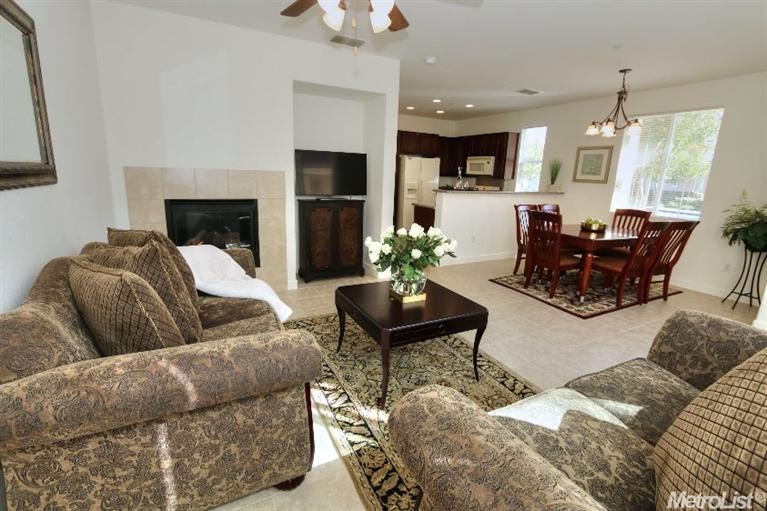 2101 Esplanade Cir, Folsom, CA 95630 photo 4