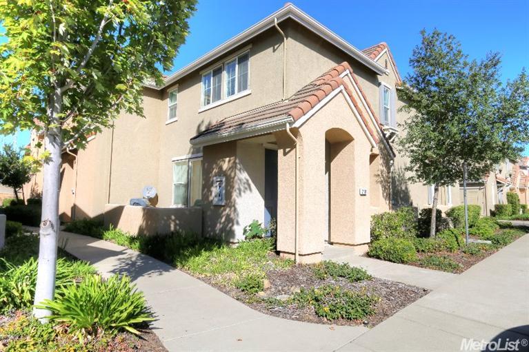 2101 Esplanade Cir, Folsom, CA 95630 photo 1