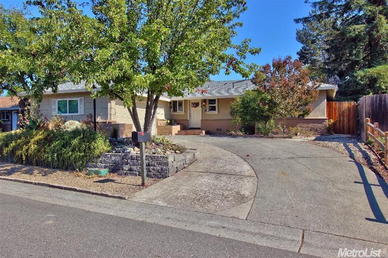 3960 Hillgrove Way, Carmichael, CA 95608 photo 1