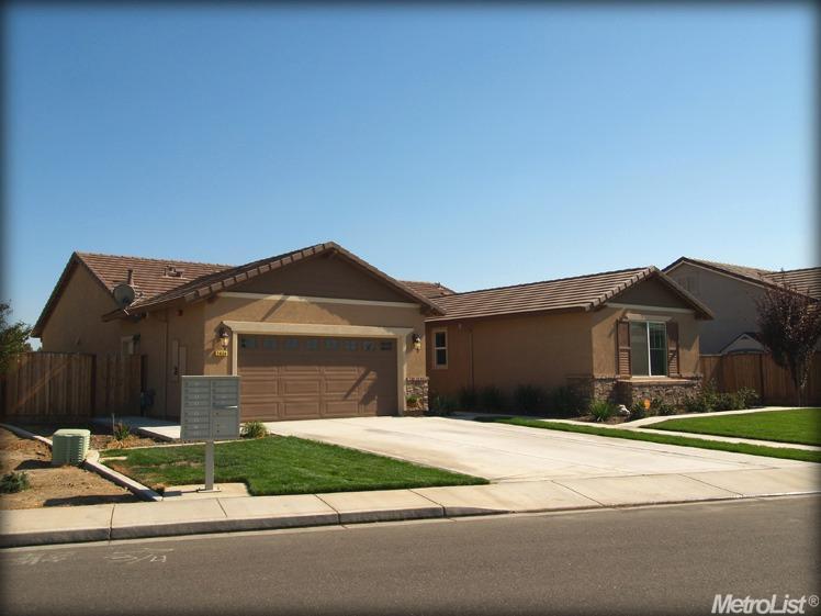 1824 Palermo Dr, Hughson, CA 95326 photo 2