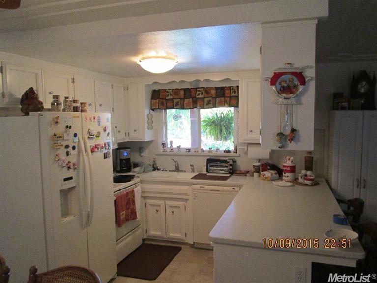 2105 Cardinal Dr, Ceres, CA 95307 photo 3