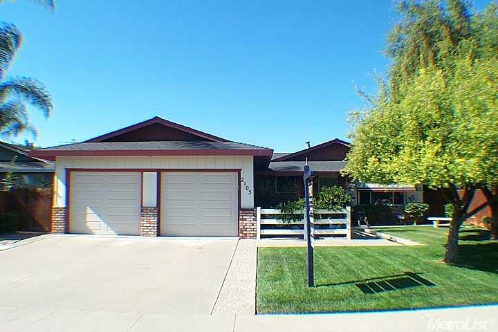 2105 Cardinal Dr, Ceres, CA 95307 photo 1