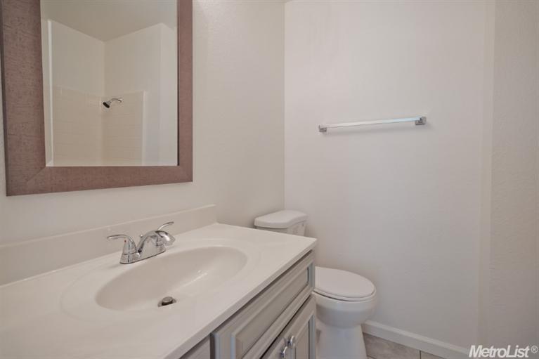 1422 Edith Dr, Gustine, CA 95322 photo 12