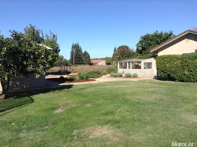 6300 Bearden Ln, Modesto, CA 95357 photo 17