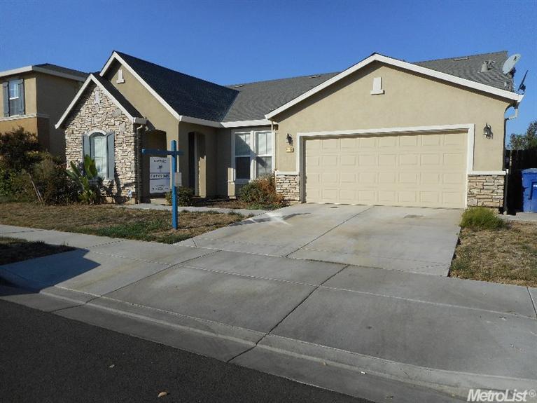 255 Cherry Blossom Ln, Patterson, CA 95363 photo 2