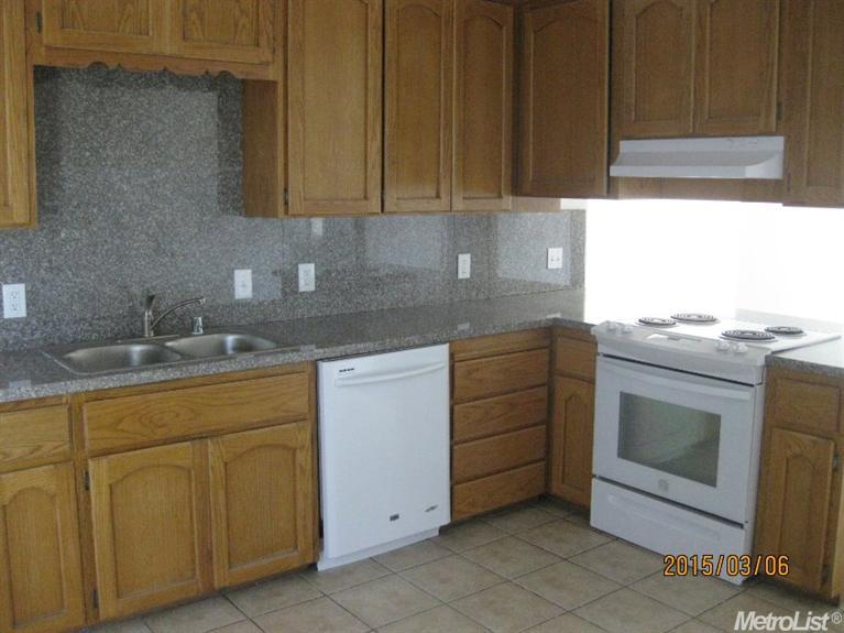 2970 Pecan Ave, Merced, CA 95340 photo 4