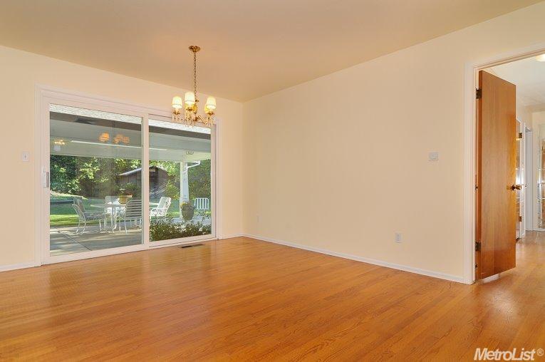 4340 Mapel Ln, Carmichael, CA 95608 photo 8