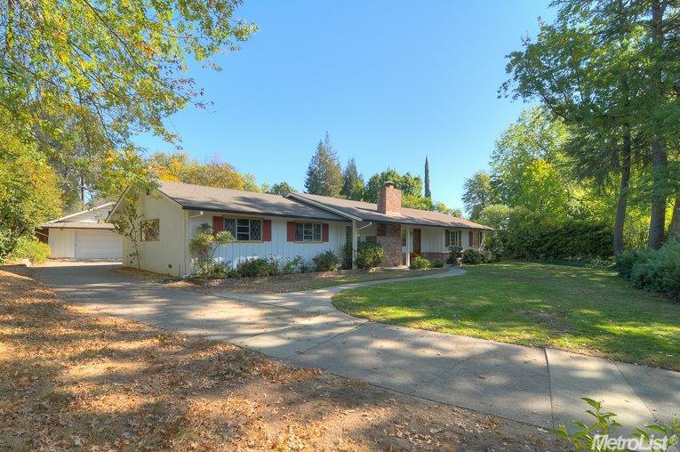 4340 Mapel Ln, Carmichael, CA 95608 photo 2