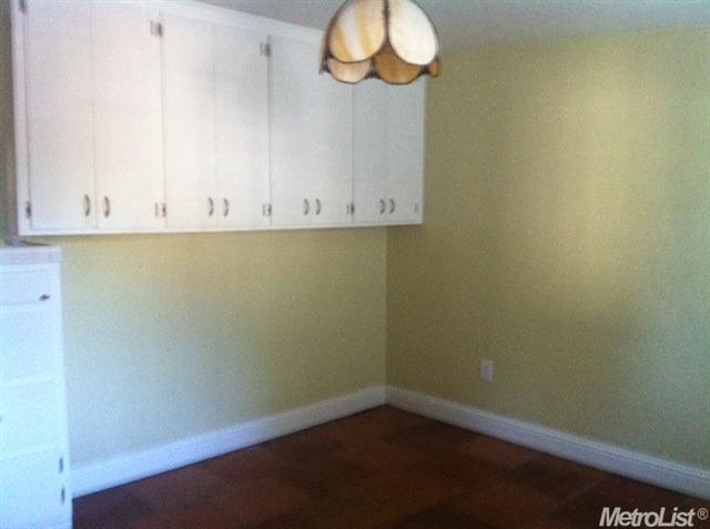 517 N Orange Ave, Modesto, CA 95350 photo 9