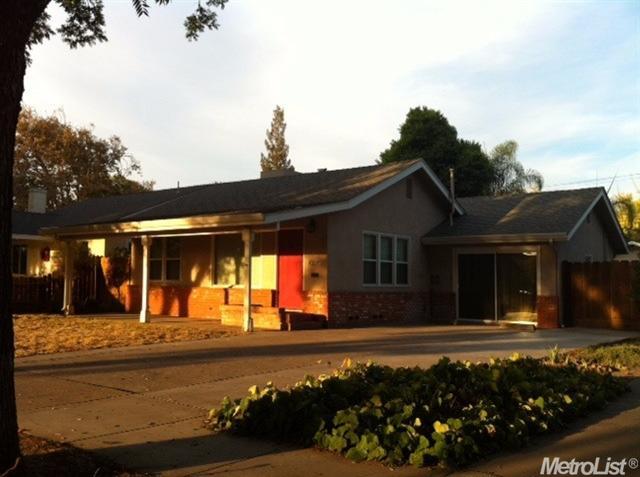 517 N Orange Ave, Modesto, CA 95350 photo 3