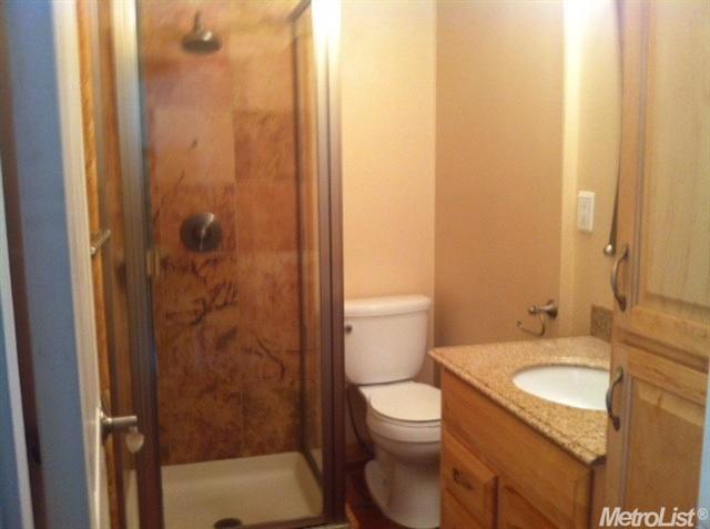 517 N Orange Ave, Modesto, CA 95350 photo 17