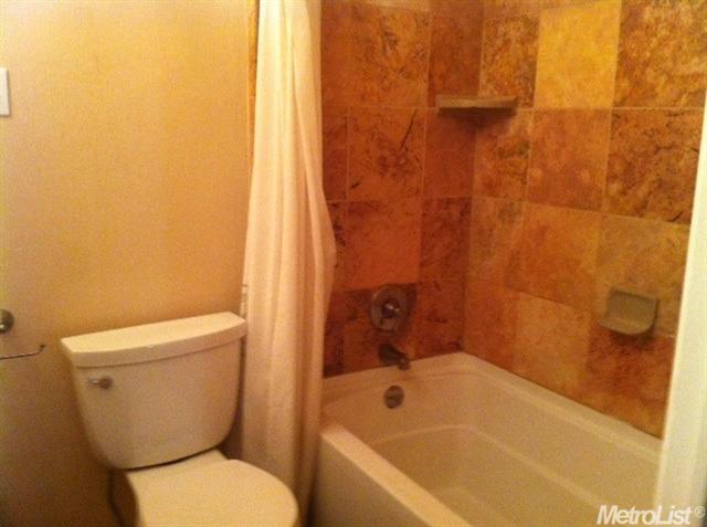 517 N Orange Ave, Modesto, CA 95350 photo 10