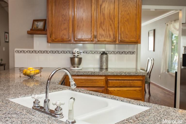 2413 Van Pelt Pl, Modesto, CA 95356 photo 6