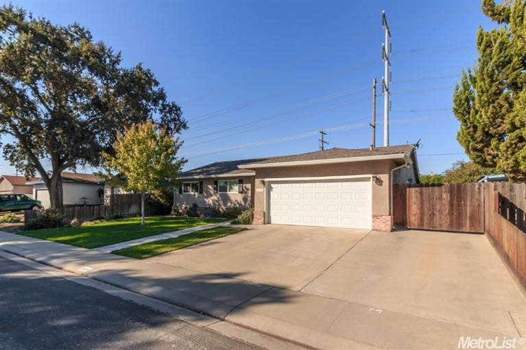 2037 Venus Dr, Ceres, CA 95307 photo 2