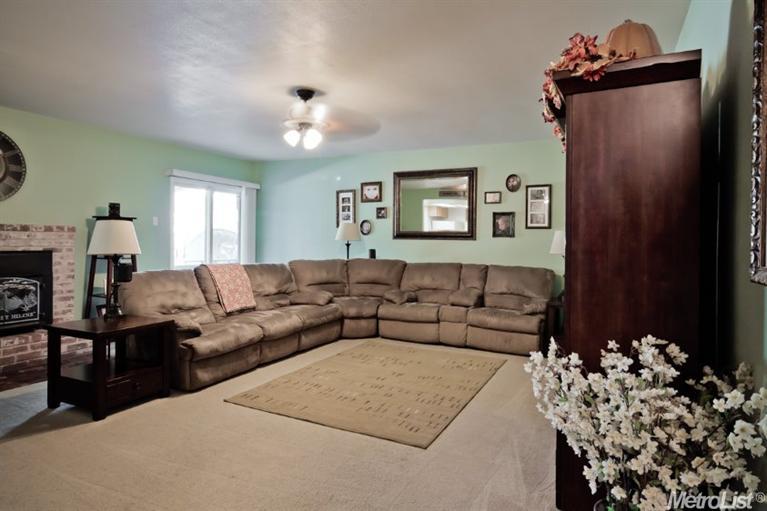 2037 Venus Dr, Ceres, CA 95307 photo 9