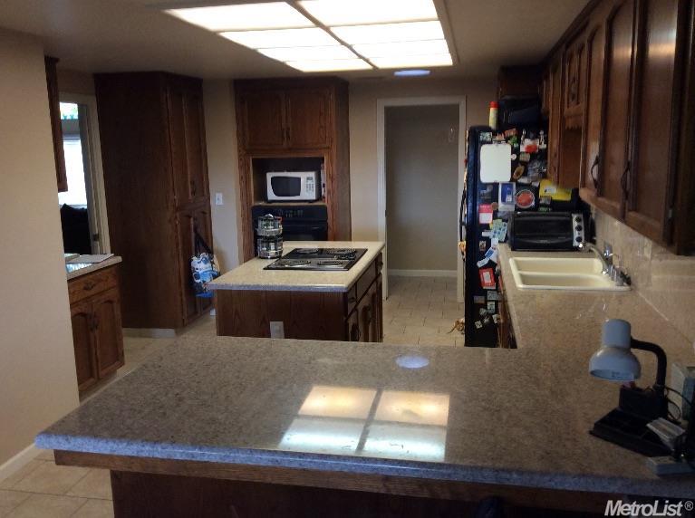 663 Mulholand Dr, Ripon, CA 95366 photo 5