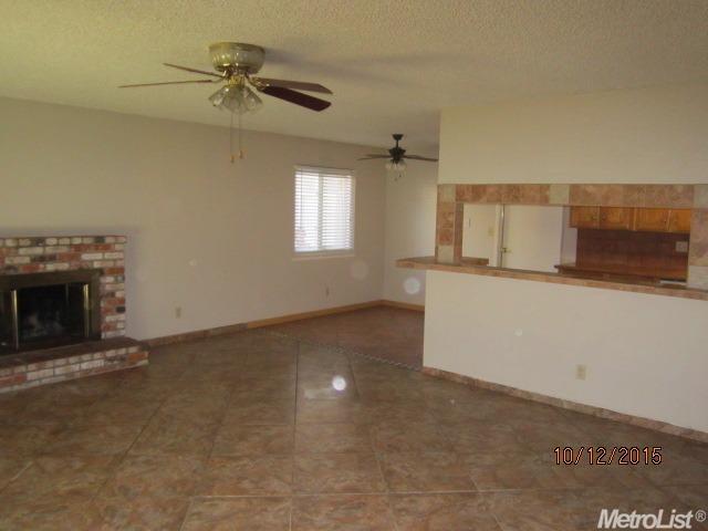 2509 Adrian St, Turlock, CA 95382 photo 5