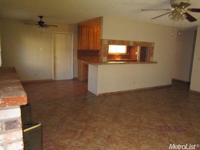 2509 Adrian St, Turlock, CA 95382 photo 4
