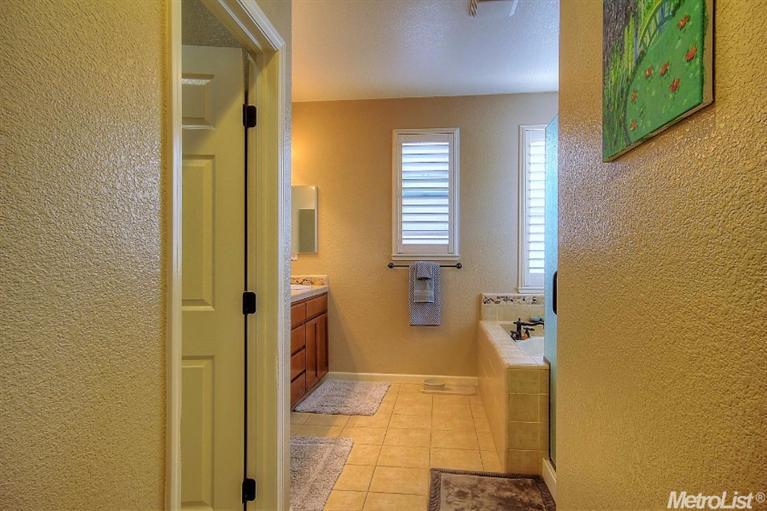 2080 Garrison Ln, Tracy, CA 95376 photo 14