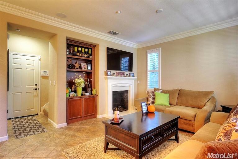 2080 Garrison Ln, Tracy, CA 95376 photo 3