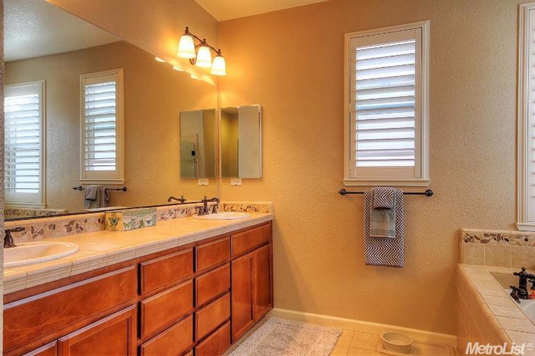 2080 Garrison Ln, Tracy, CA 95376 photo 15
