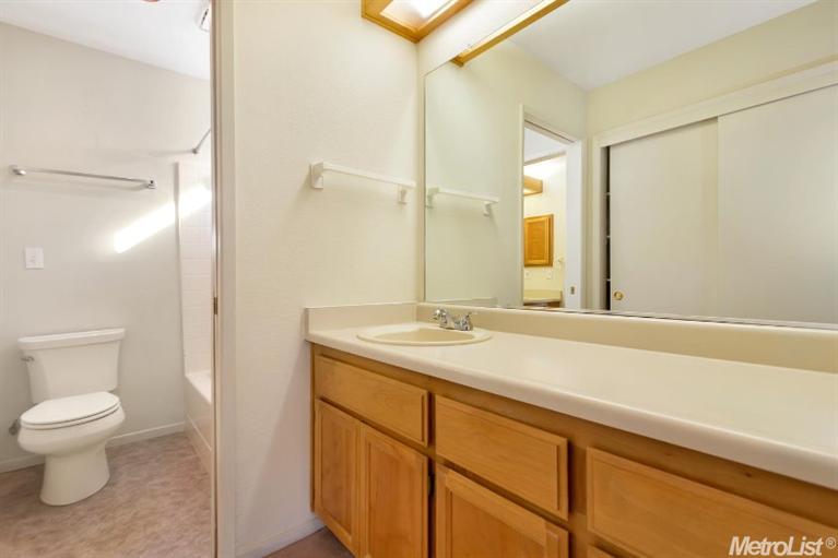 2816 Ponteverde Ln, Davis, CA 95618 photo 9