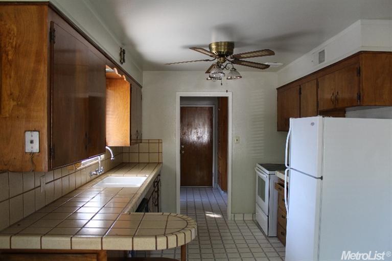 612 Daisy, Lodi, CA 95240 photo 4