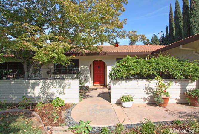 4811 Gibbons Dr, Carmichael, CA 95608 photo 3